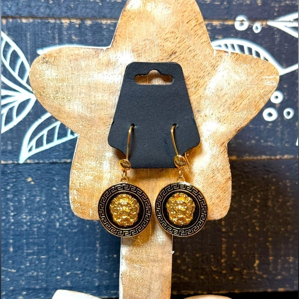 Luxury Lion Medallion Gold Drop Earrings (New)